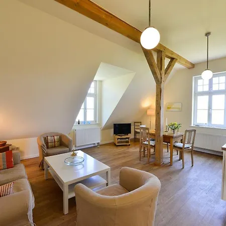 Apartamento Im Zweiten Obergeschoss Des Gutshauses